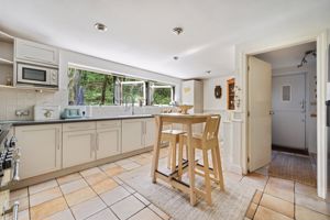 Photo 21- click for photo gallery